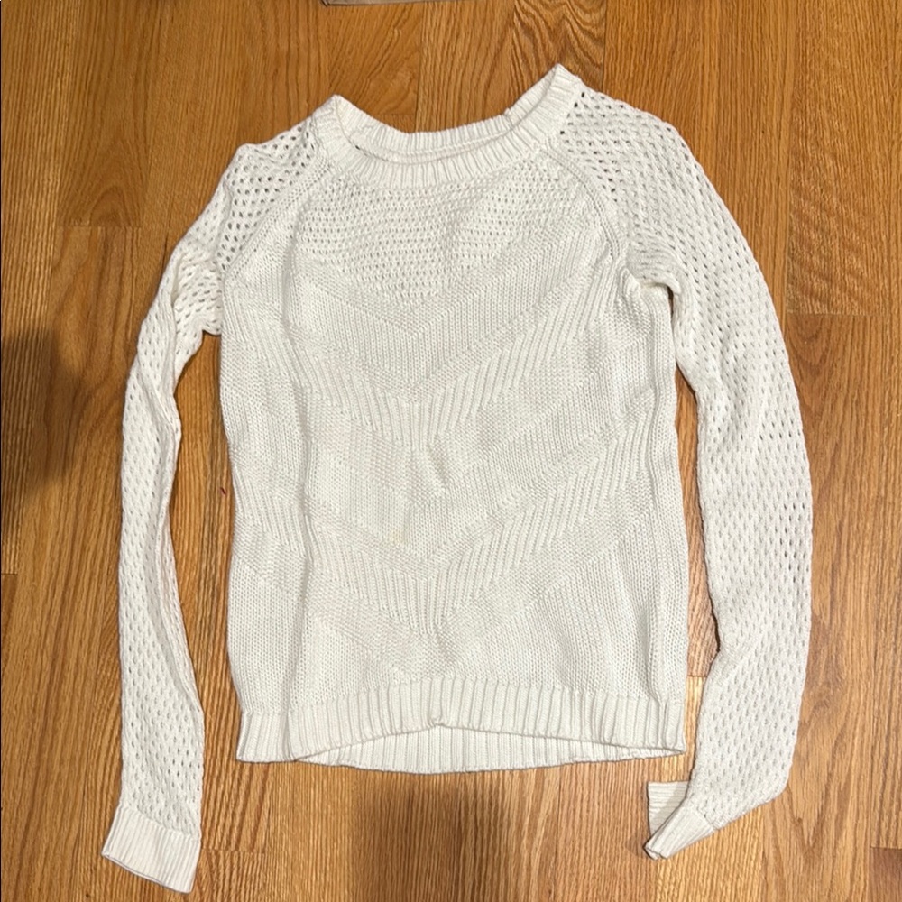 Lilly Pulitzer White Crew Neck Sweater with Textured Knit